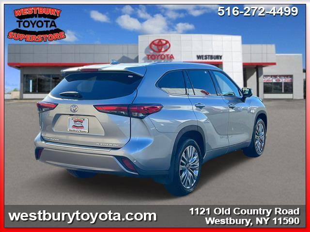 used 2023 Toyota Highlander car, priced at $46,995