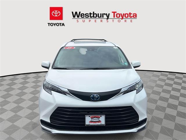 used 2025 Toyota Sienna car, priced at $45,995