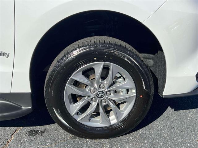 used 2025 Toyota Sienna car, priced at $75,895