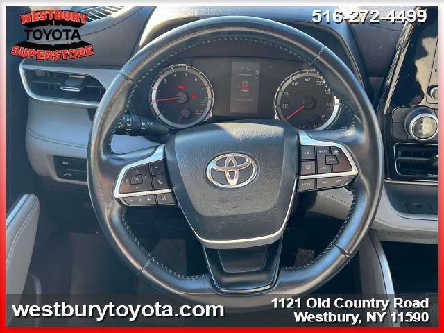 used 2022 Toyota Highlander car, priced at $34,795