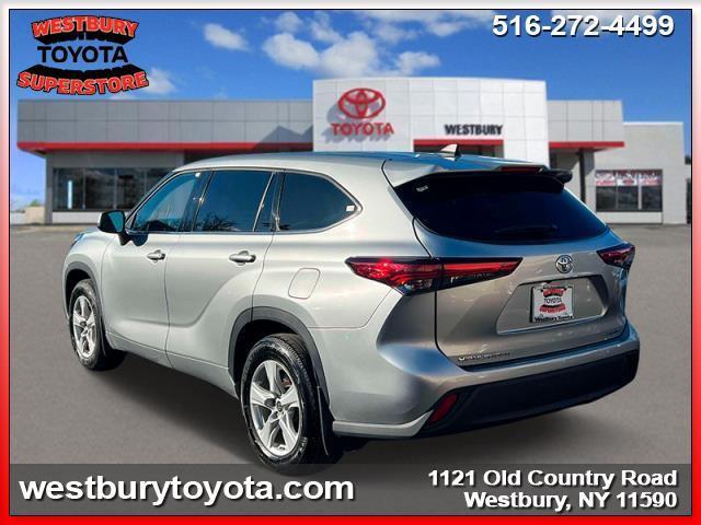 used 2022 Toyota Highlander car, priced at $34,795