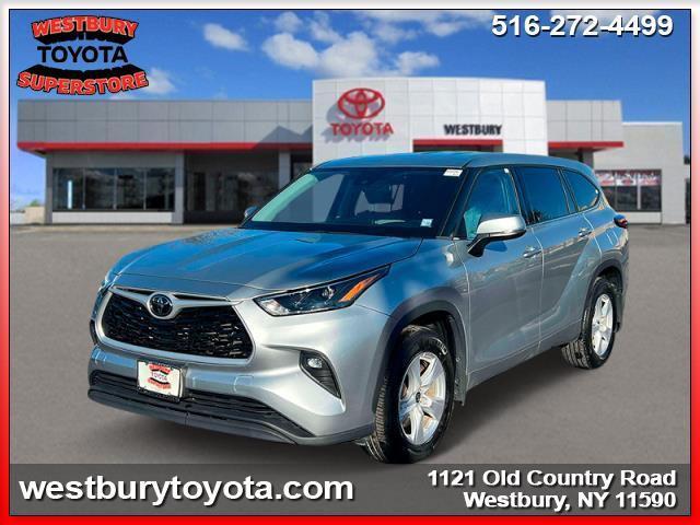 used 2022 Toyota Highlander car, priced at $34,795