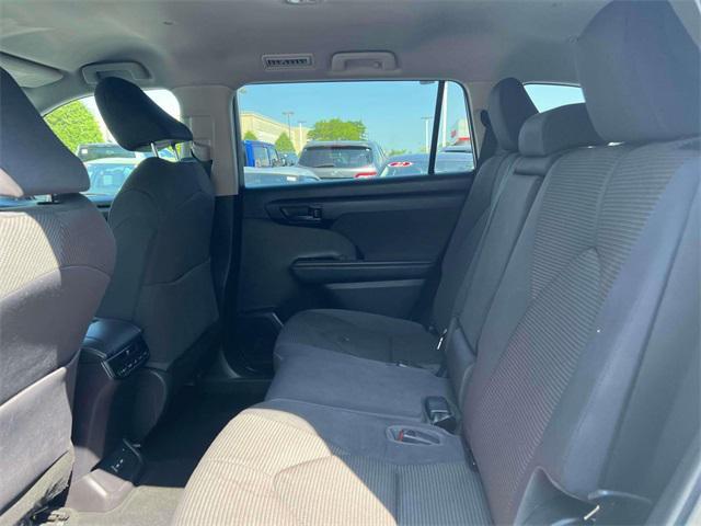used 2022 Toyota Highlander car, priced at $29,959