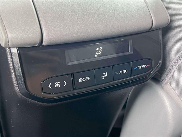 used 2020 Toyota Highlander Hybrid car, priced at $28,795