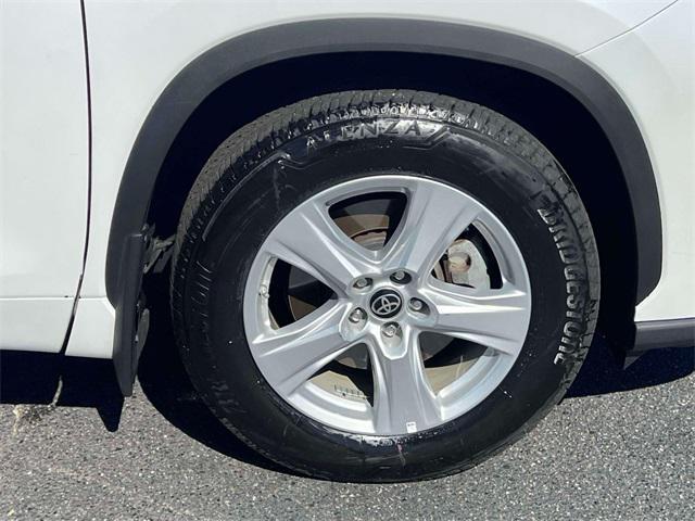 used 2023 Toyota Highlander car, priced at $34,995
