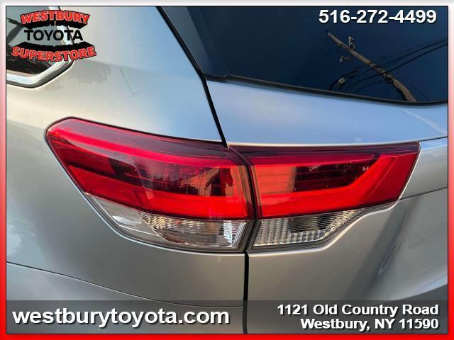 used 2019 Toyota Highlander car, priced at $25,295