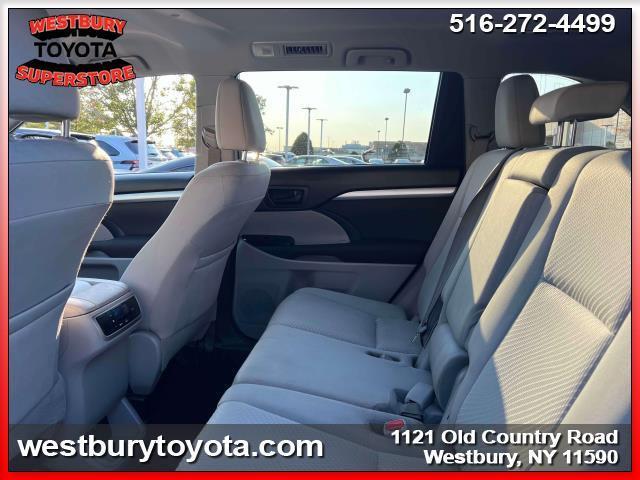 used 2019 Toyota Highlander car, priced at $25,295