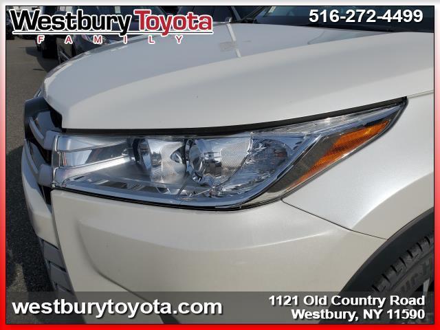 used 2017 Toyota Highlander car, priced at $21,995
