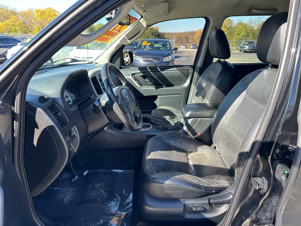 used 2007 Ford Escape car, priced at $2,995