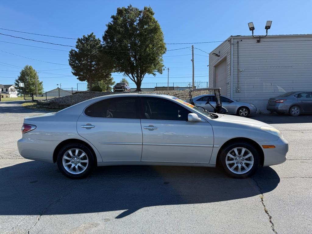 used 2004 Lexus ES 330 car, priced at $4,995