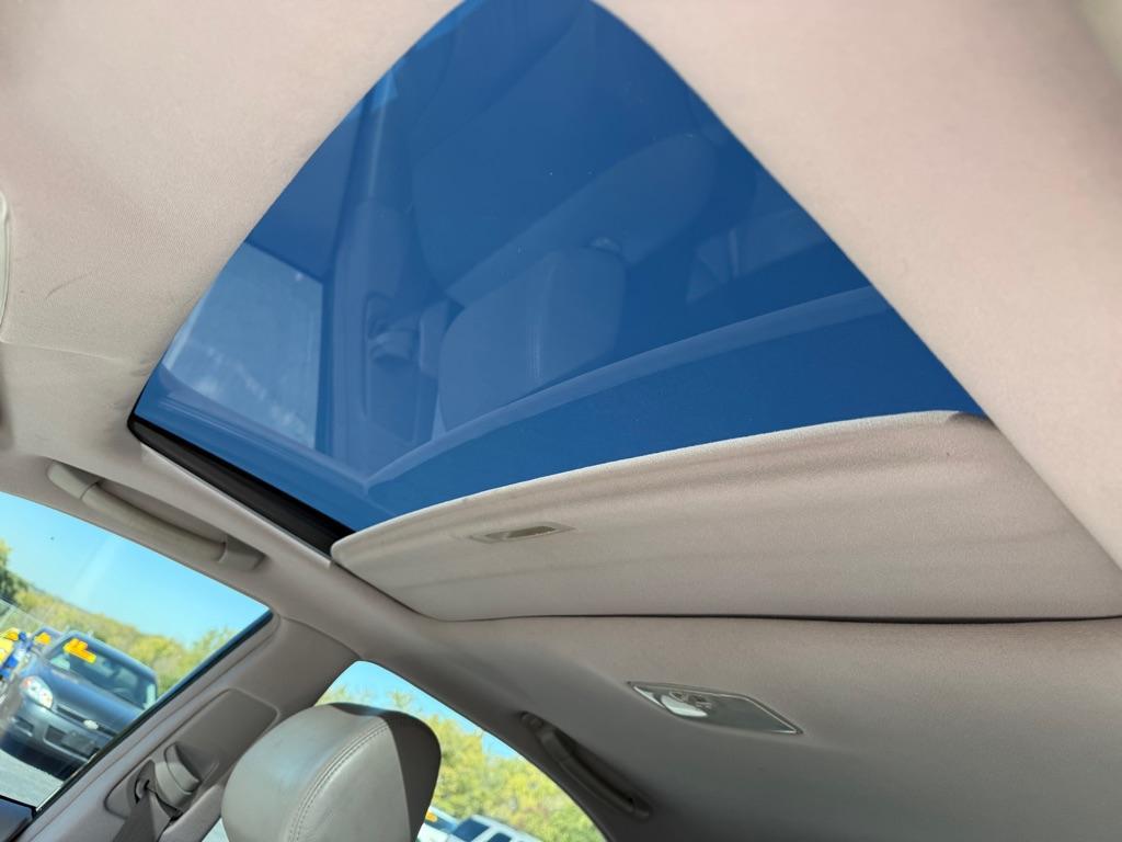 used 2004 Lexus ES 330 car, priced at $4,995