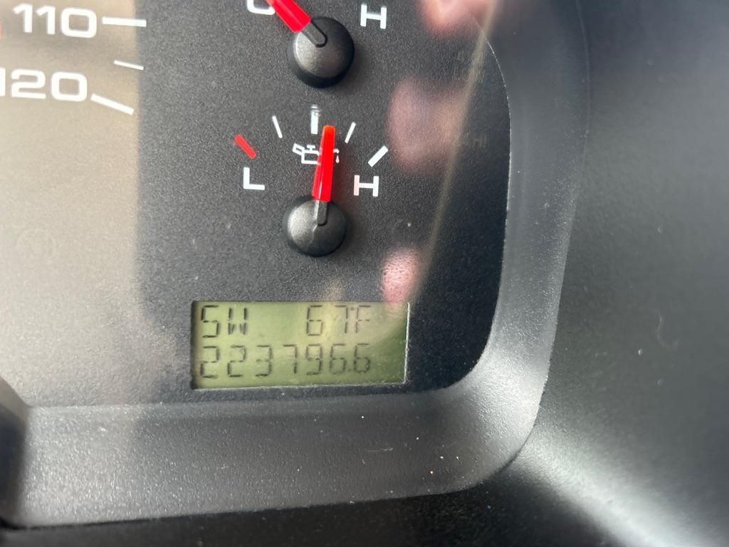 used 2004 Ford F-150 car, priced at $5,995