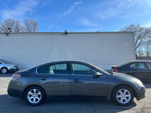 used 2007 Nissan Altima car, priced at $3,995