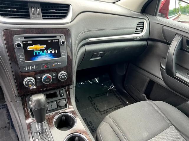 used 2015 Chevrolet Traverse car, priced at $5,995