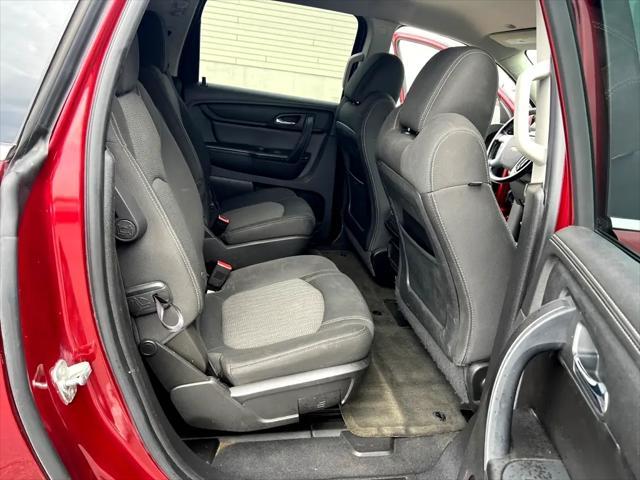 used 2015 Chevrolet Traverse car, priced at $5,995