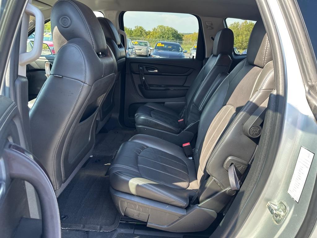 used 2016 Chevrolet Traverse car, priced at $5,995