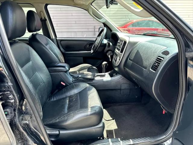 used 2007 Ford Escape car, priced at $3,995