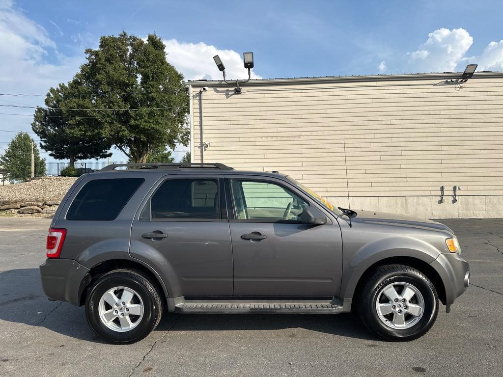 used 2010 Ford Escape car, priced at $5,500
