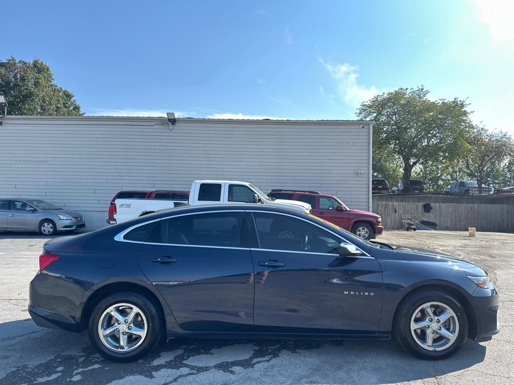 used 2018 Chevrolet Malibu car, priced at $9,995
