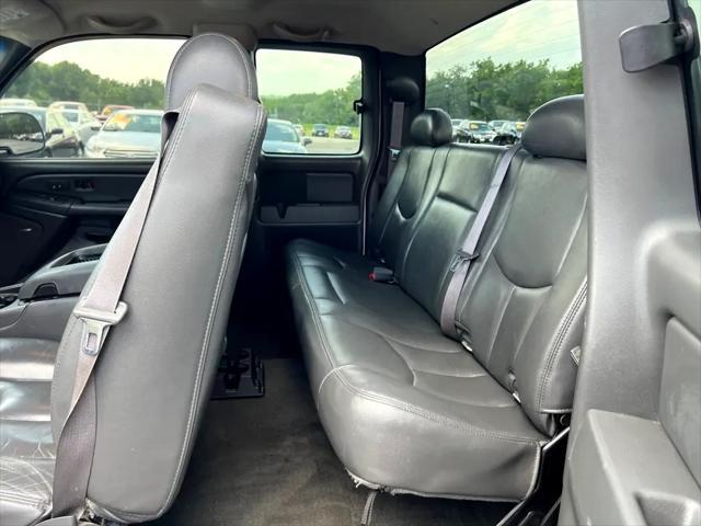 used 2006 GMC Sierra 1500 car, priced at $3,995