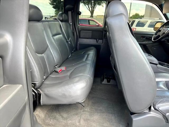 used 2006 GMC Sierra 1500 car, priced at $3,995