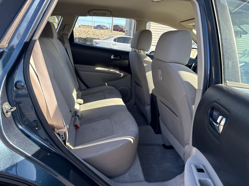 used 2015 Nissan Rogue Select car, priced at $7,995