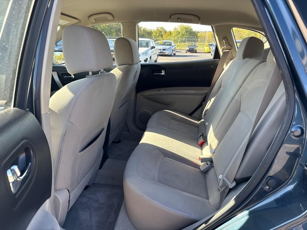 used 2015 Nissan Rogue Select car, priced at $7,995