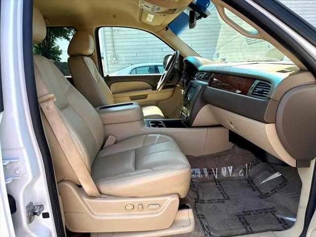 used 2010 GMC Yukon car, priced at $7,995