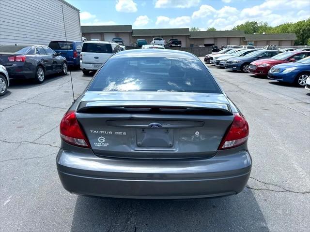 used 2004 Ford Taurus car, priced at $3,995
