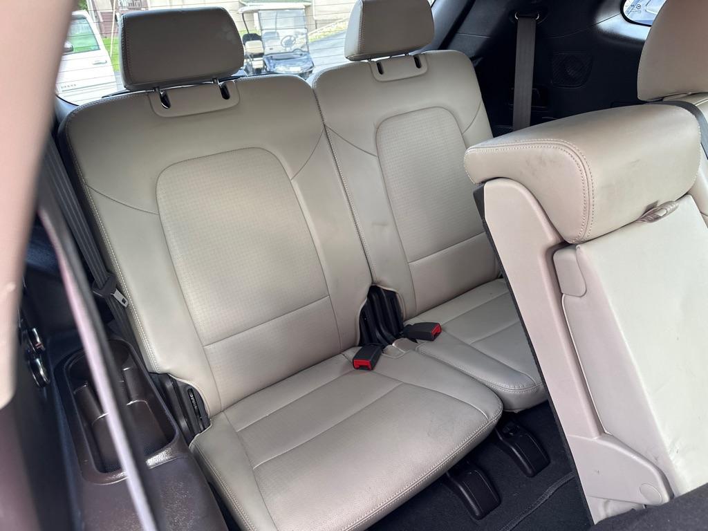 used 2013 Hyundai Santa Fe car, priced at $7,995