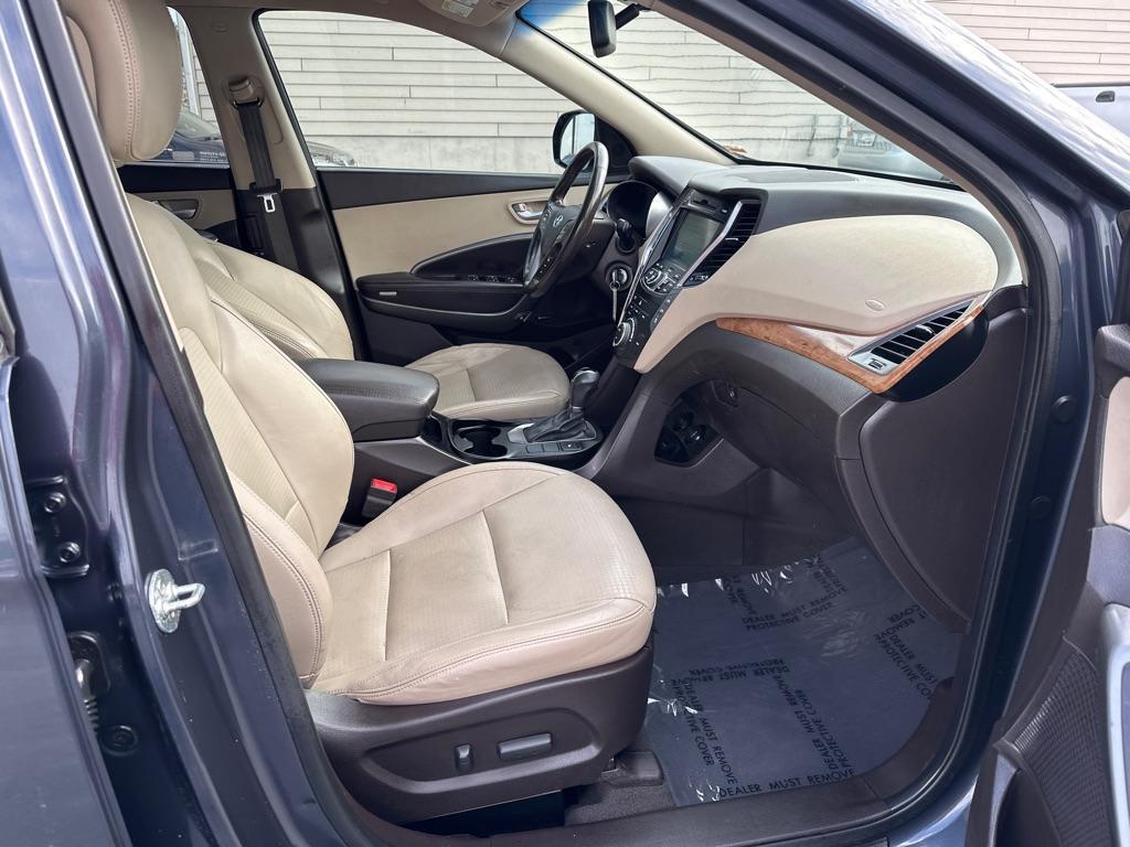 used 2013 Hyundai Santa Fe car, priced at $7,995