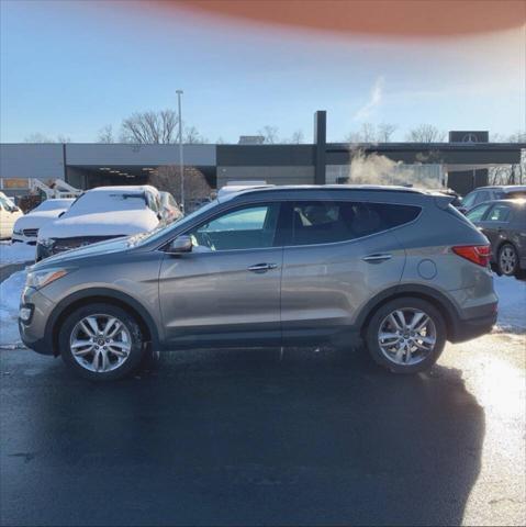 used 2013 Hyundai Santa Fe car, priced at $7,950