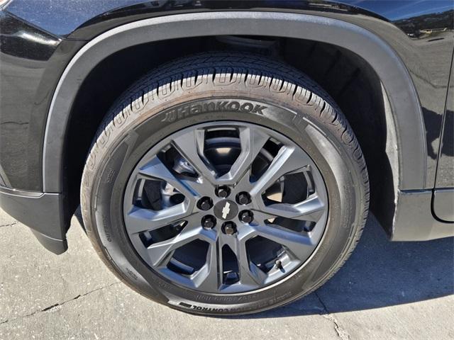 used 2021 Chevrolet Traverse car, priced at $23,997