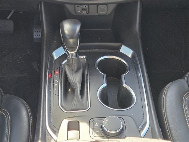 used 2021 Chevrolet Traverse car, priced at $23,997