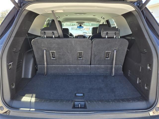 used 2021 Chevrolet Traverse car, priced at $23,997