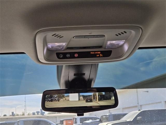 used 2021 Chevrolet Traverse car, priced at $23,997