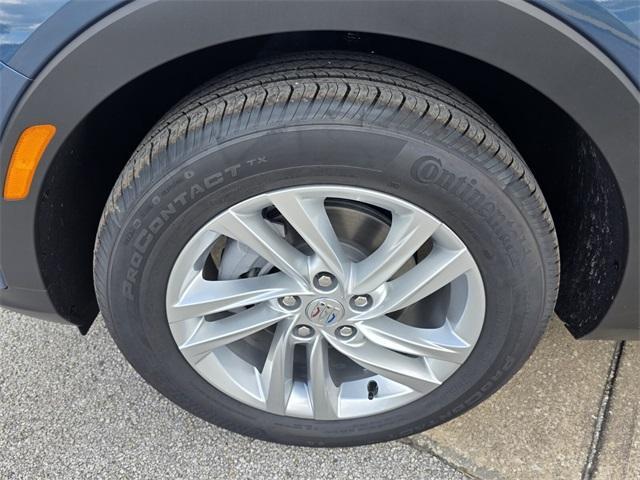 new 2025 Buick Envista car, priced at $25,530
