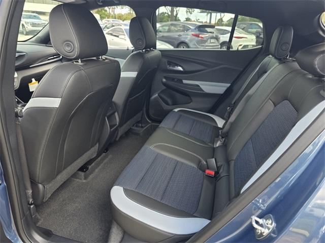 new 2025 Buick Envista car, priced at $25,530