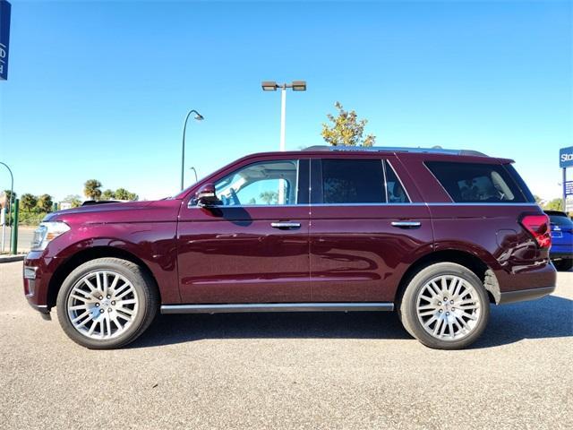 used 2024 Ford Expedition car, priced at $58,997