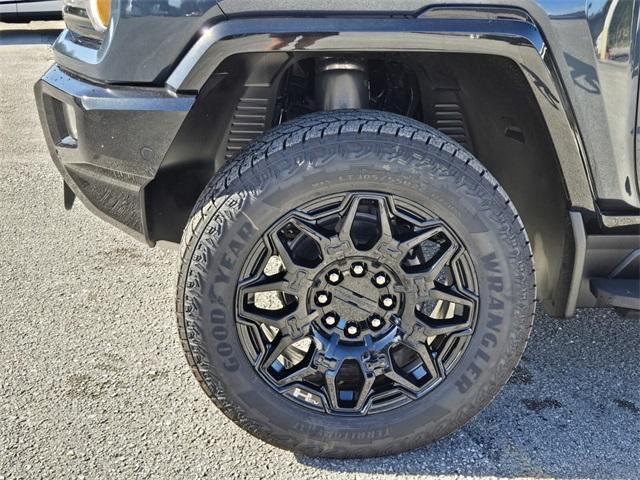 new 2026 GMC HUMMER EV SUV car, priced at $100,195