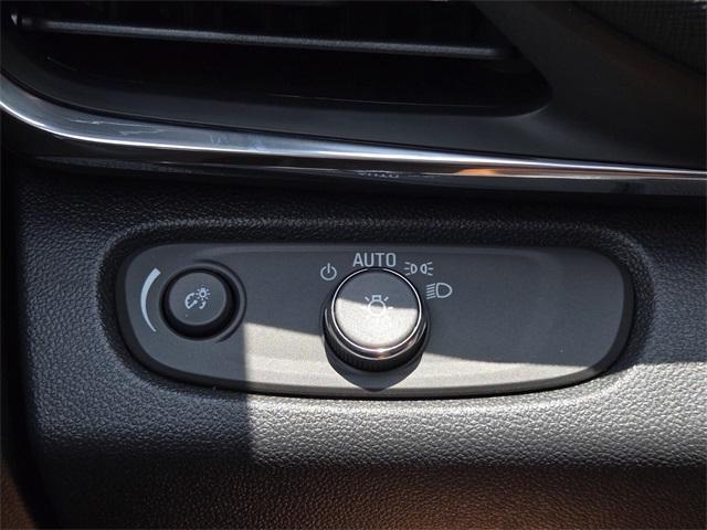 new 2025 Buick Envista car, priced at $25,630