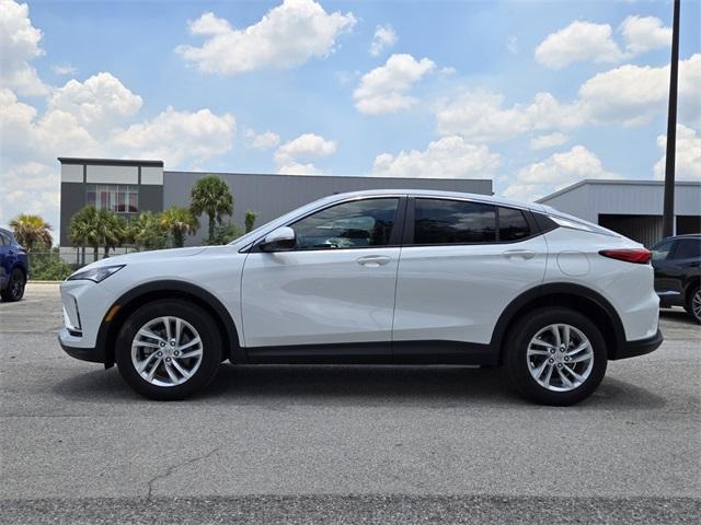 new 2025 Buick Envista car, priced at $25,630