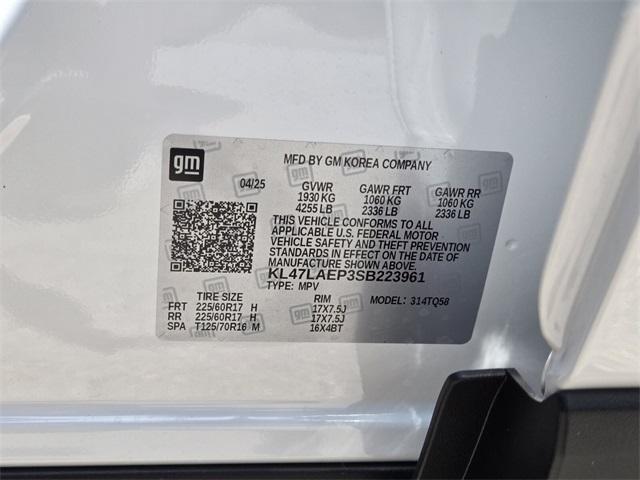 new 2025 Buick Envista car, priced at $25,630