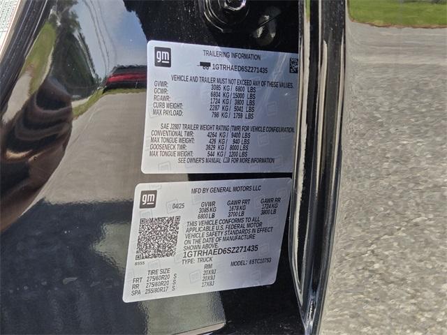 new 2025 GMC Sierra 1500 car, priced at $39,825