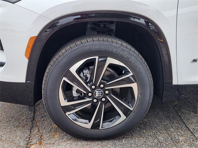 new 2025 Buick Enclave car, priced at $45,795