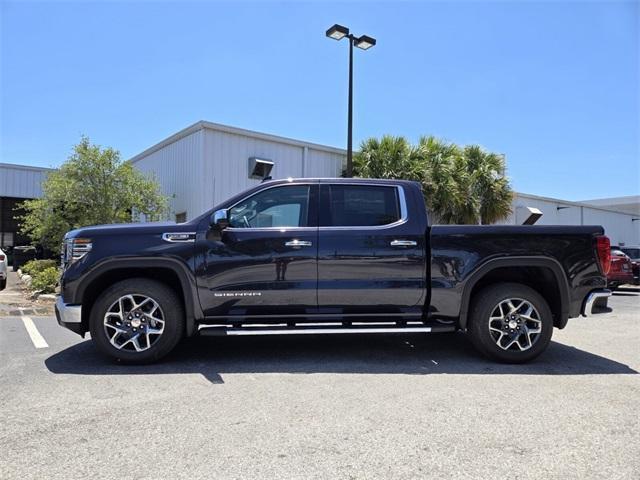 new 2025 GMC Sierra 1500 car, priced at $52,208
