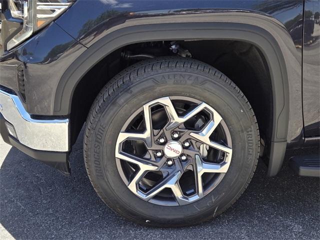 new 2025 GMC Sierra 1500 car, priced at $52,208
