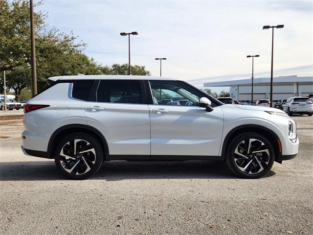 used 2022 Mitsubishi Outlander car, priced at $25,997