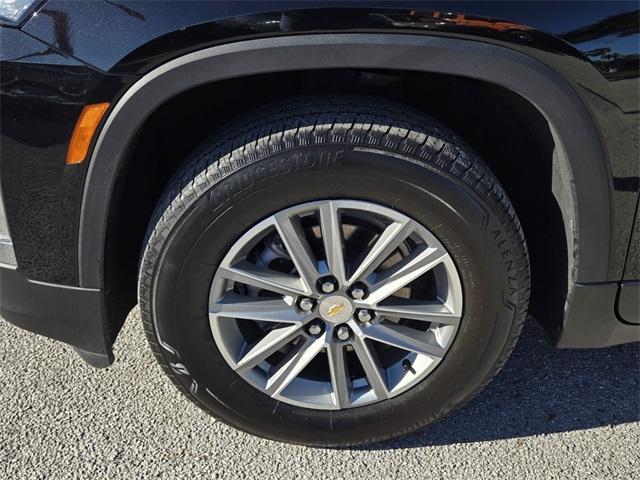 used 2023 Chevrolet Traverse car, priced at $28,997