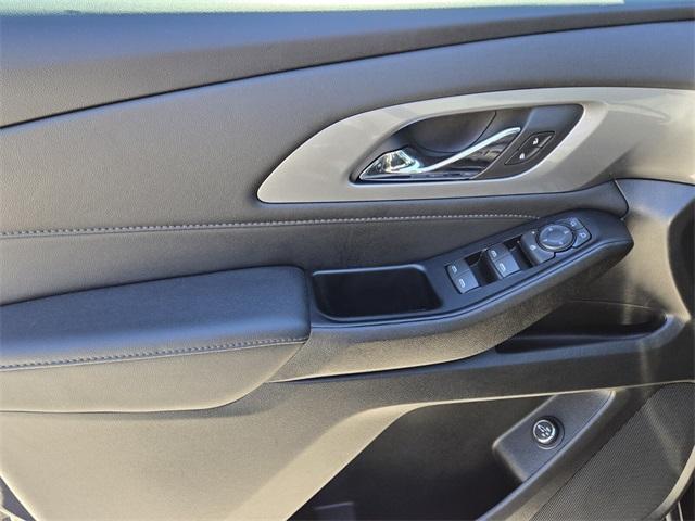 used 2023 Chevrolet Traverse car, priced at $28,997